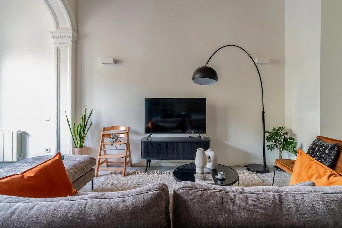 Canela Homes Midterm Casp Gym&Pool Barcelona 0*,  Spanien